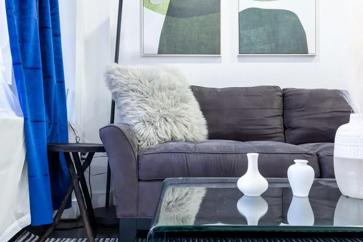 Appartement 809-5B Luxury Studio With A Private Balcony New York